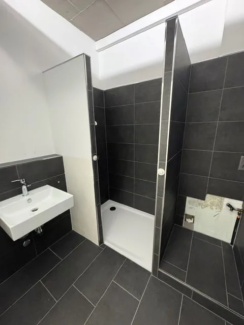 Spazio ufficio moderno in una posizione super a Dietikon – 260 m² al 2° piano – foto 25 di 30