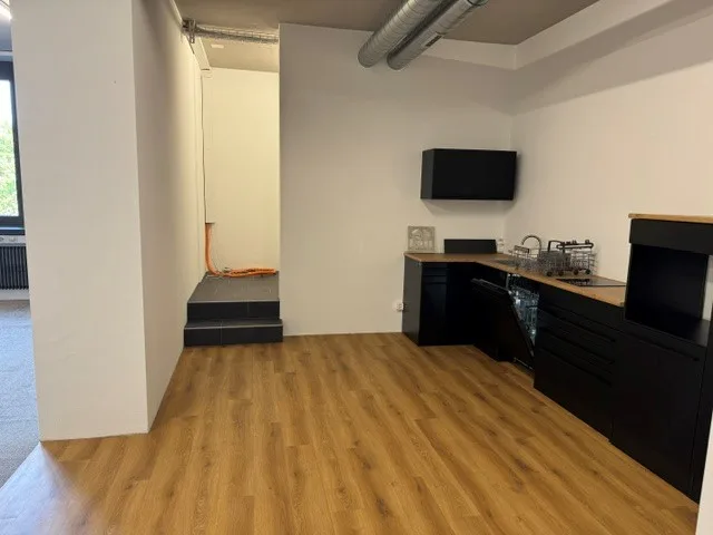 Spazio ufficio moderno in una posizione super a Dietikon – 260 m² al 2° piano – foto 20 di 30