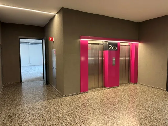 Spazio ufficio moderno in una posizione super a Dietikon – 260 m² al 2° piano – foto 15 di 30