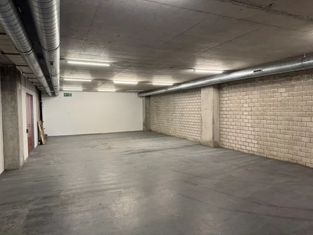 Spazio ufficio moderno in una posizione super a Dietikon – 260 m² al 2° piano – foto 27 di 30