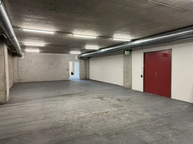 Spazio ufficio moderno in una posizione super a Dietikon – 260 m² al 2° piano – foto 28 di 30