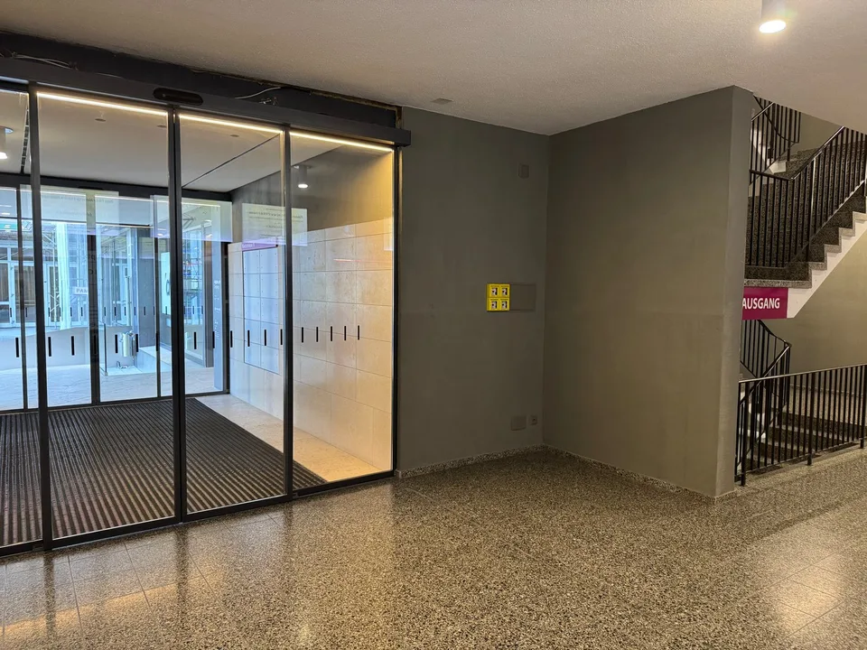 Spazio ufficio moderno in una posizione super a Dietikon – 260 m² al 2° piano – foto 4 di 30