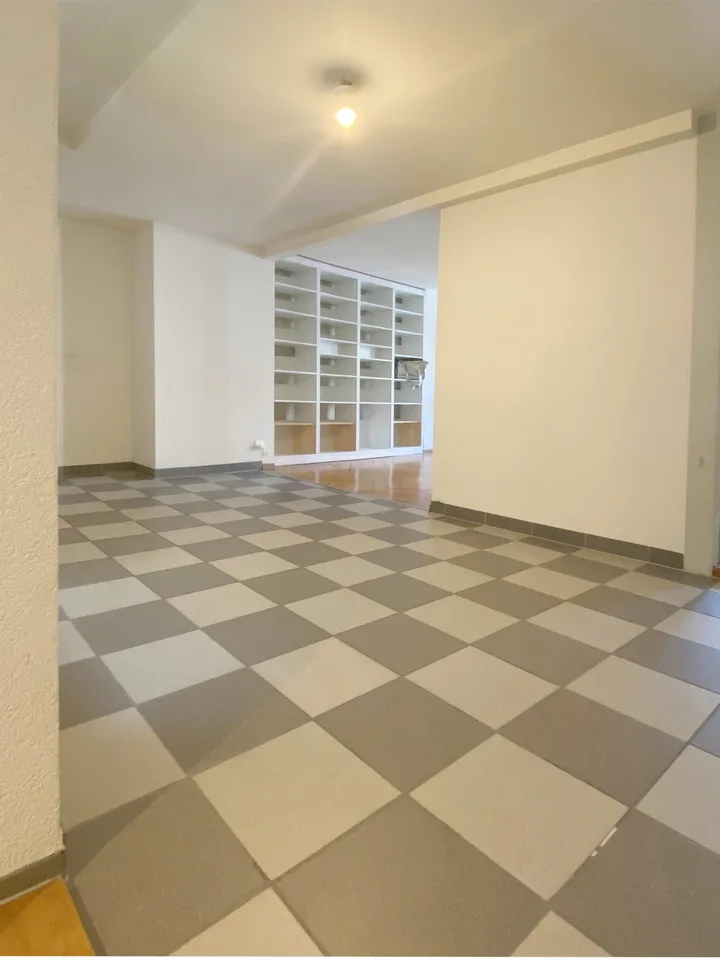 Bello appartamento ristrutturato nel centro città – foto 2 di 7