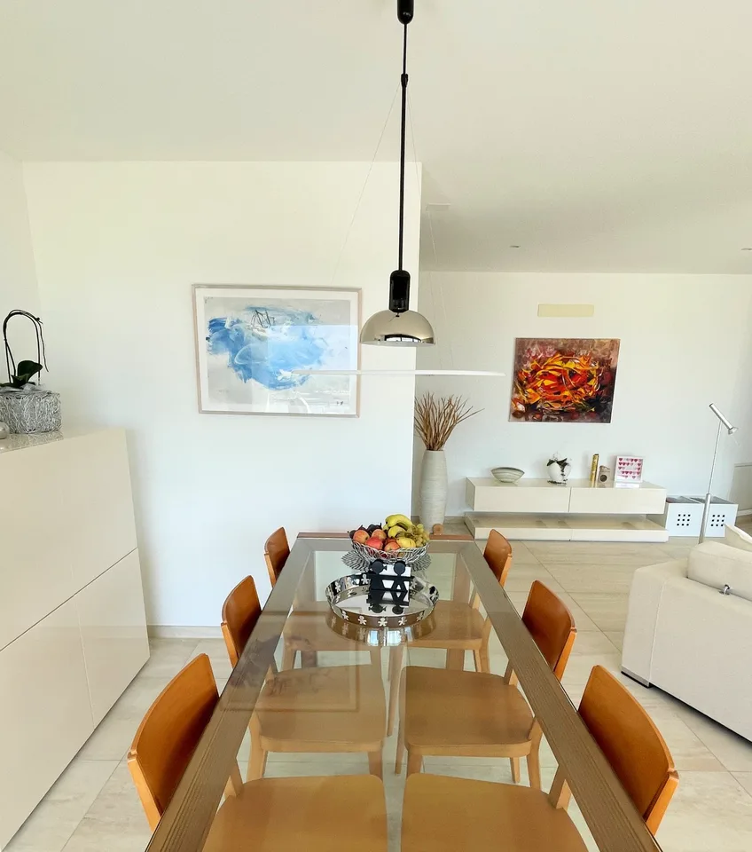 Elegantes Apartment auf dem Hügel mit Panoramablick in exklusiver Residenz – Foto 11 von 19