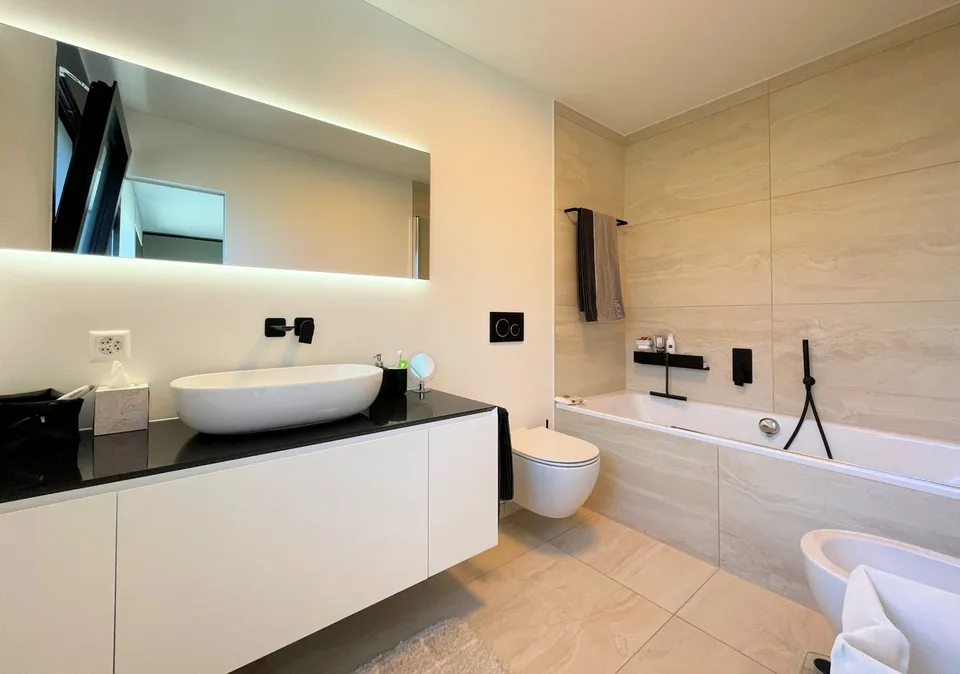 Elegantes Apartment auf dem Hügel mit Panoramablick in exklusiver Residenz – Foto 15 von 19