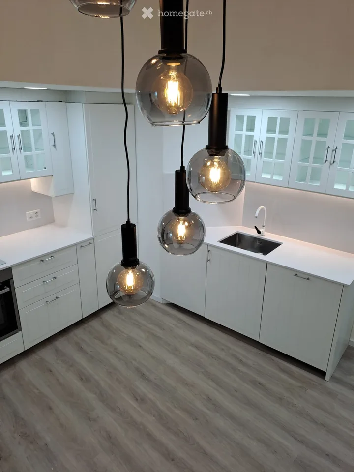 Spacious 2.5 room apartment with approx. 80 m² living space