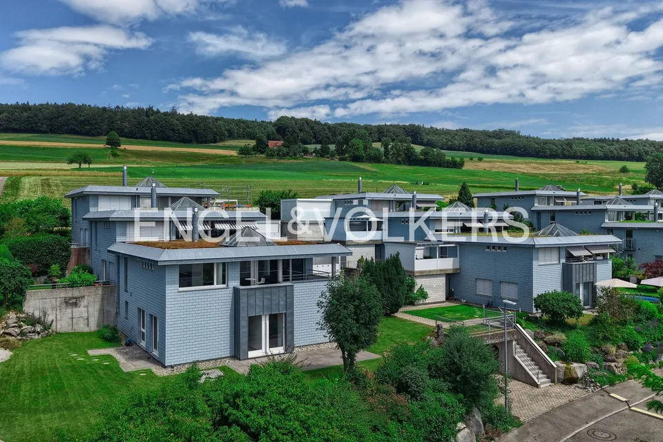 Casa unifamiliare a terrazza soleggiata con vista magnifica