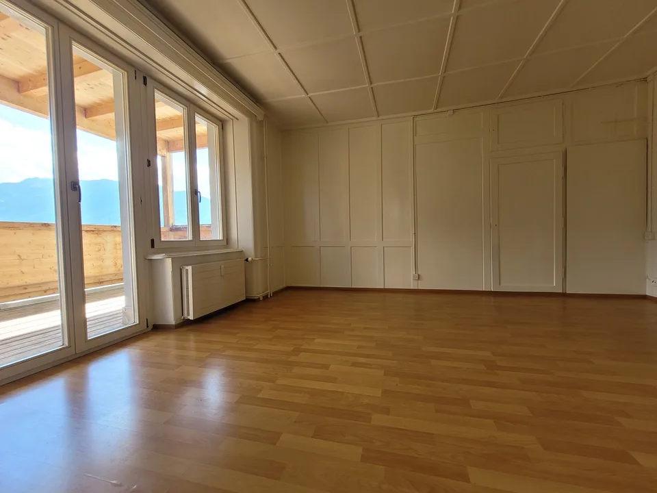 Appartement 4.5 pièces avec vue sur la montagne + entrée séparée