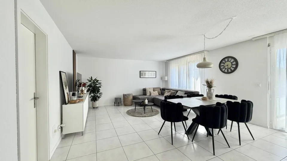 Schöne 3.5 Zimmer Wohnung an guter Lage – Foto 3 von 12