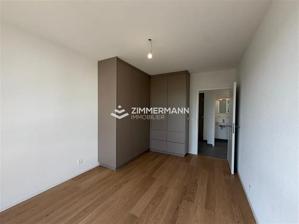 Appartement,4,105