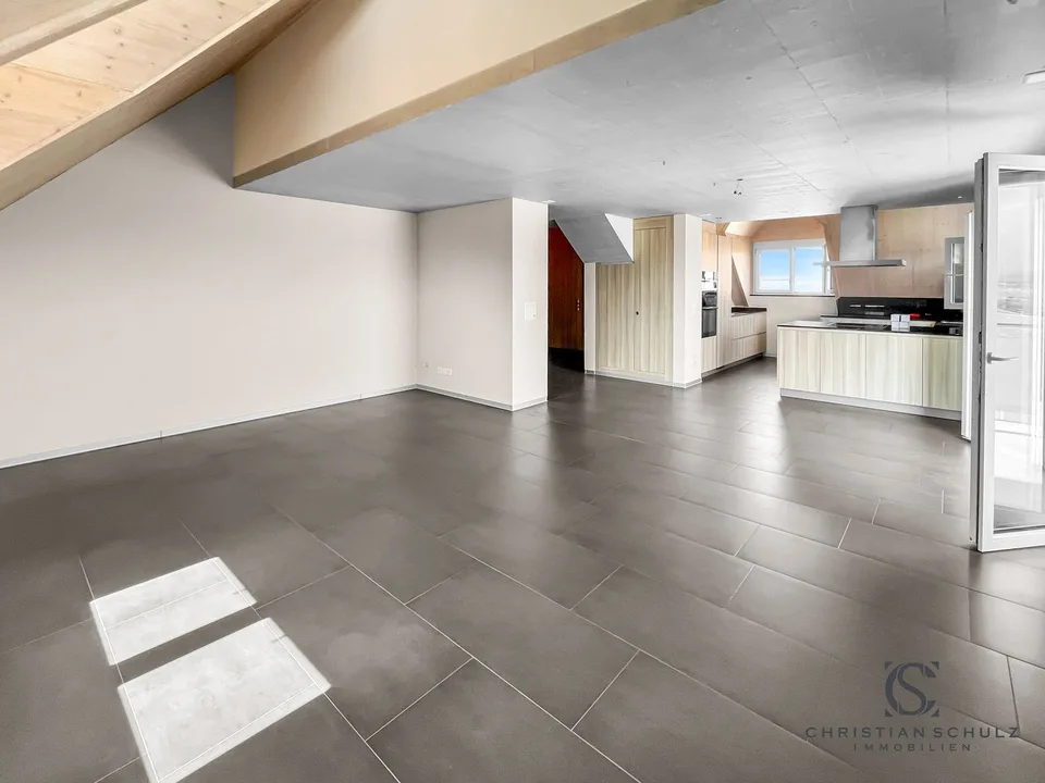 Exklusive Maisonettewohnung mit Panoramablick – modernes Wohnen in Berg TG