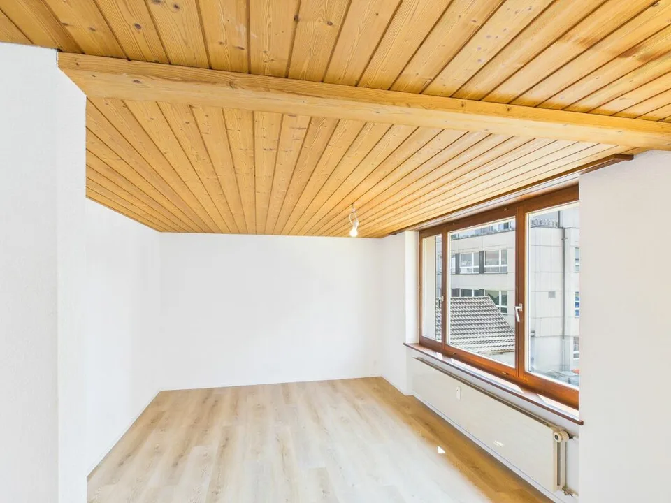 Zentrale Wohnung mit warmer Ausstattung in Sissach