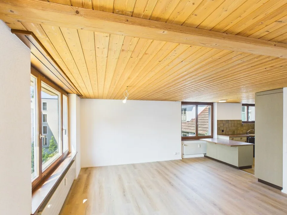 Zentrale Wohnung mit warmer Ausstattung in Sissach