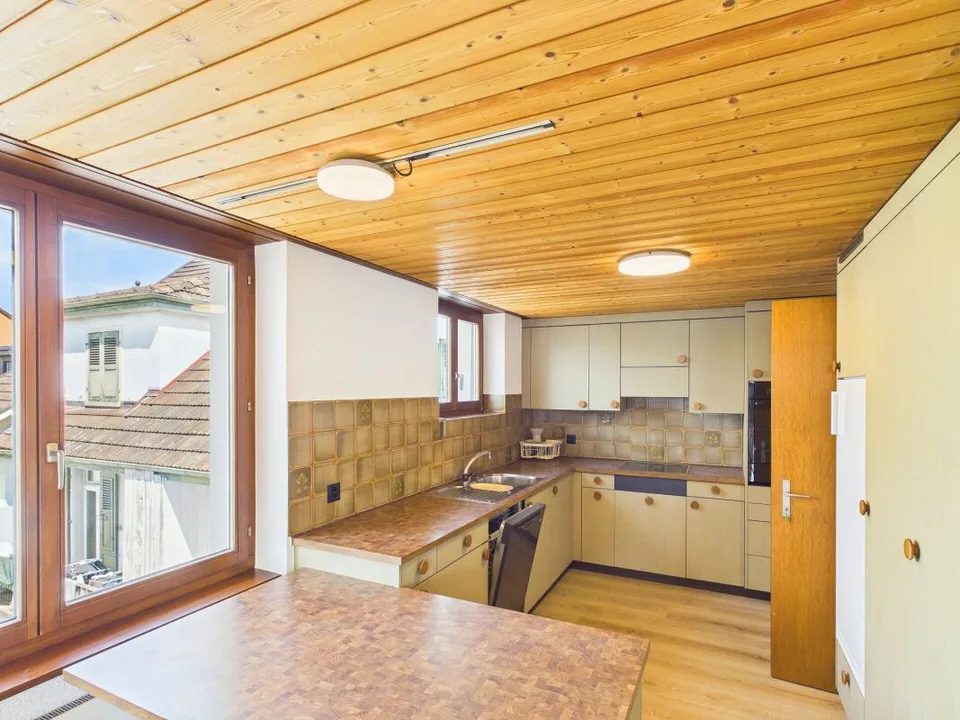 Zentrale Wohnung mit warmer Ausstattung in Sissach