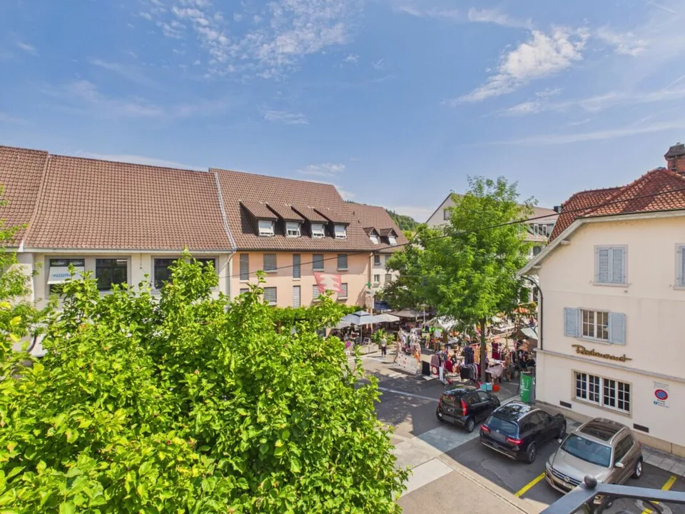 Zentrale Wohnung mit warmer Ausstattung in Sissach