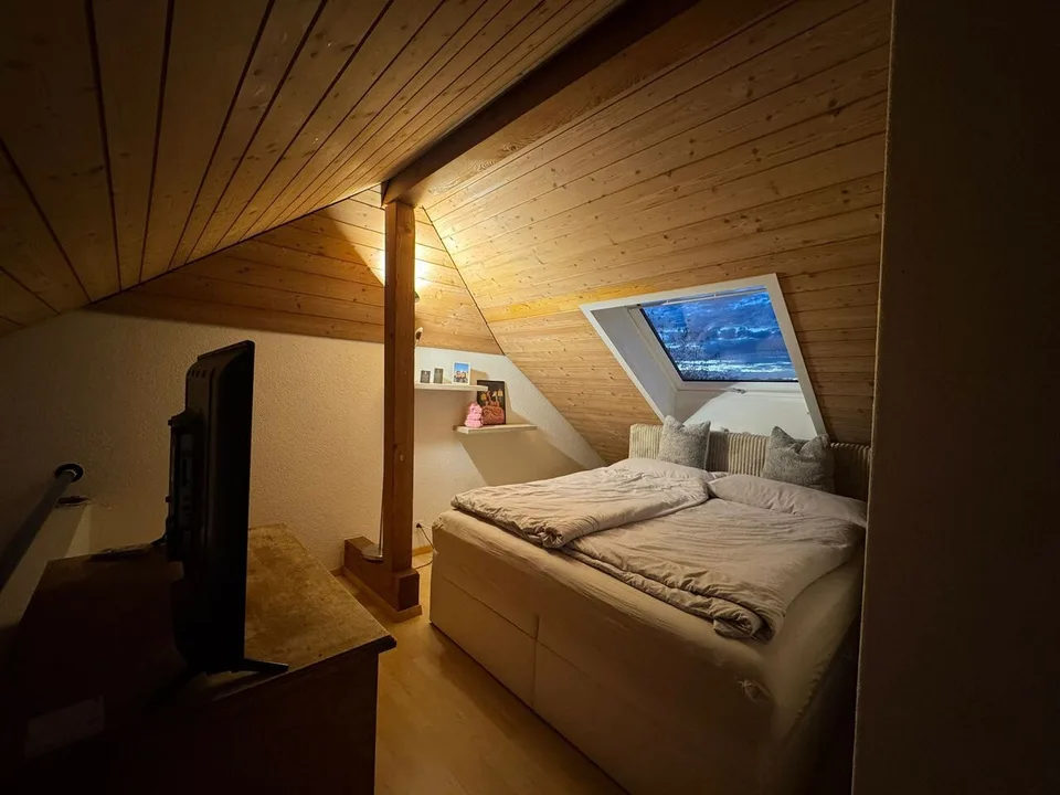 APPARTEMENT 3.5 PIÈCES AVEC GALERIE À RUBIGEN