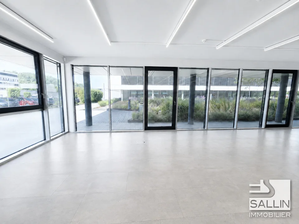 Verwaltungsoberflächen von 60 bis 360 m² im Erd- und 1. Obergeschoss – Foto 4 von 11