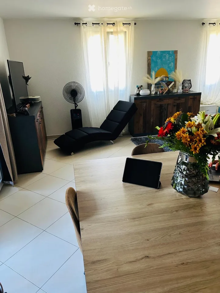 Bright ground floor apartment