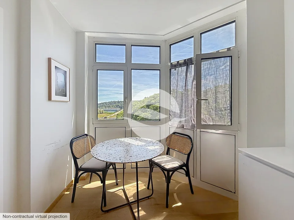 Sublimes Apartment, geräumig mit Blick auf den See und den Springbrunnen! – Foto 6 von 12