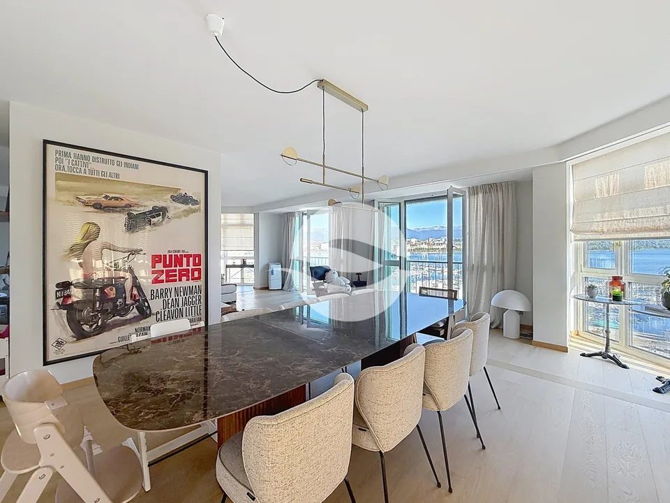 Sublimes Apartment, geräumig mit Blick auf den See und den Springbrunnen! – Foto 4 von 12