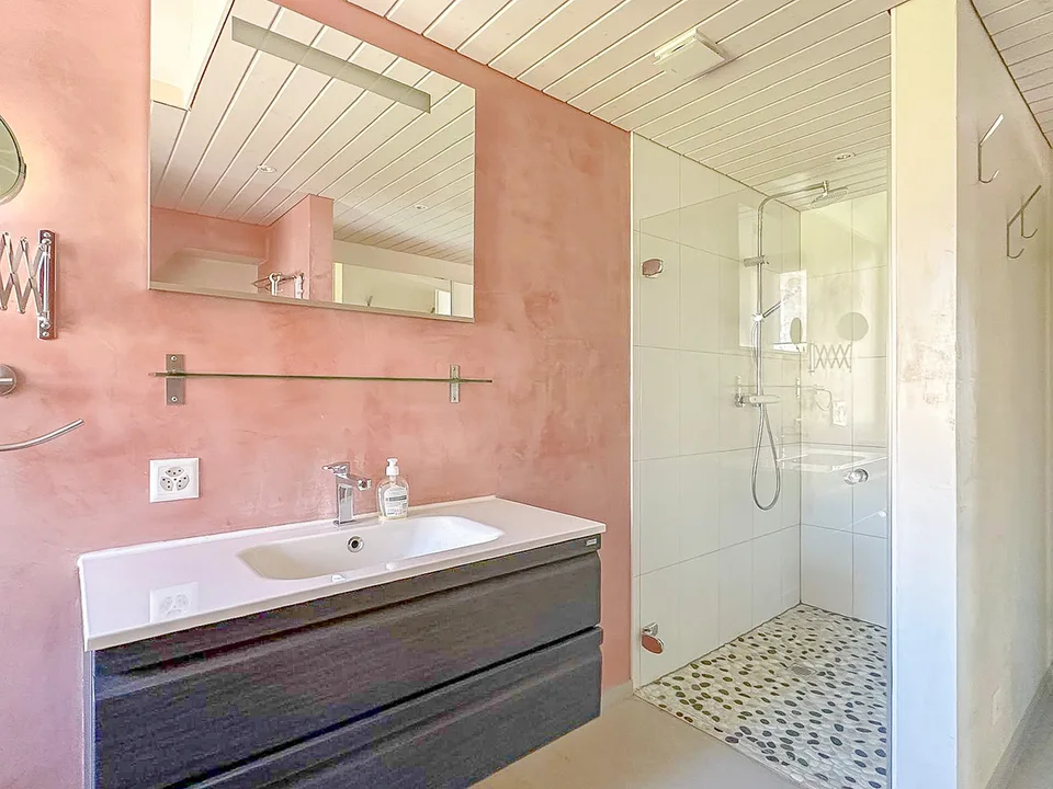 Appartement de 2.5 pièces d'env. 130 m2 au dernier étage