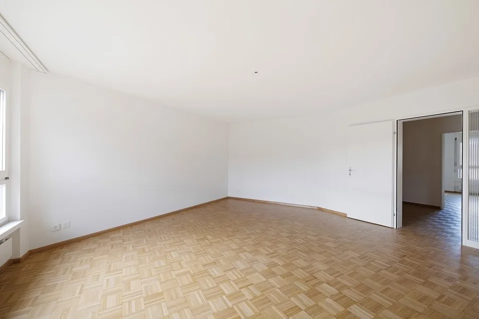 Wohnung im städtischen Liestal mit ländlicher Aussicht – Foto 7 von 10