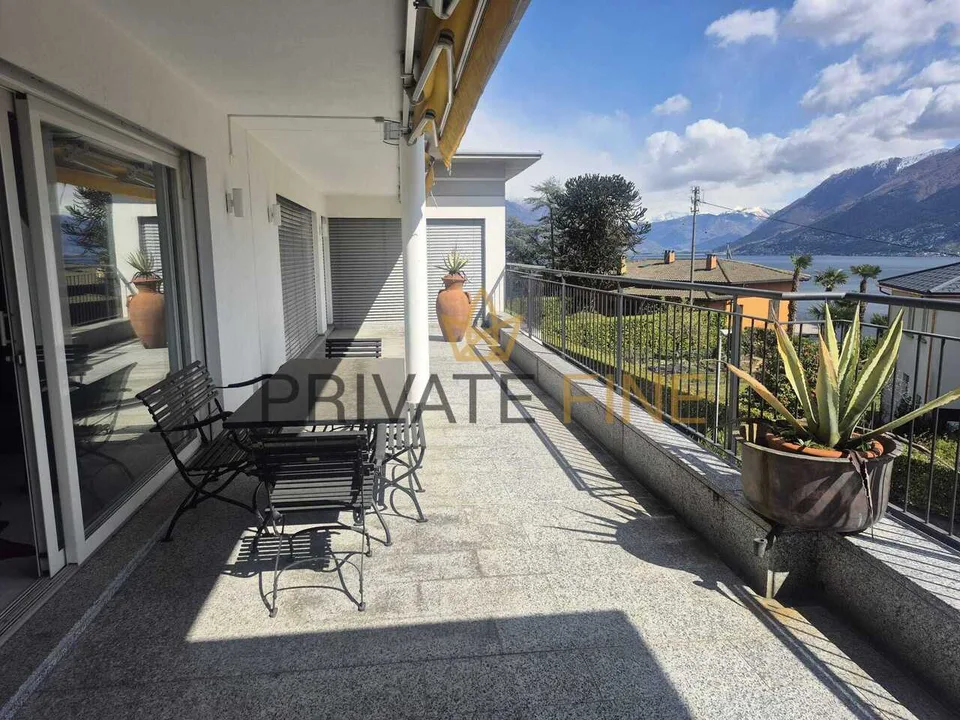 4.5 Zimmer Attikawohnung in Brissago – Foto 2 von 10