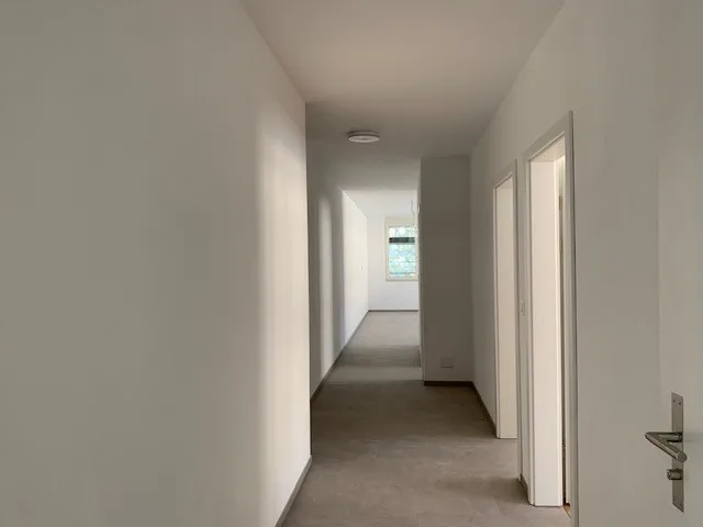 Newly built 3.5-room apartment directly at the train station