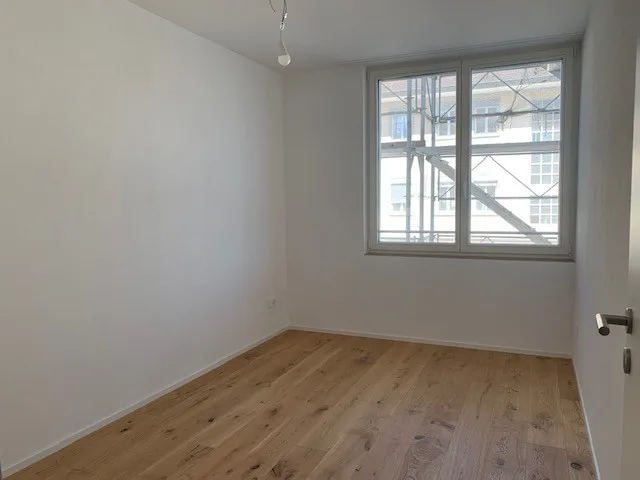 Newly built 3.5-room apartment directly at the train station