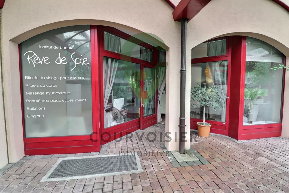 Opportunité d'acquérir 2 locaux commerciaux – Foto 11 von 11