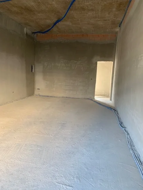 Espace de bureau/commercial au rez-de-chaussée directement à la gare/poste – photo 2 sur 2