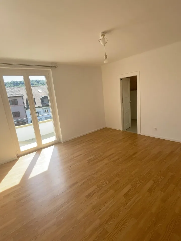 Zu vermieten in Avenches - Charmantes 3.5-Zimmer-Wohnung mit großer Terrasse und Balkon. – Foto 5 von 6