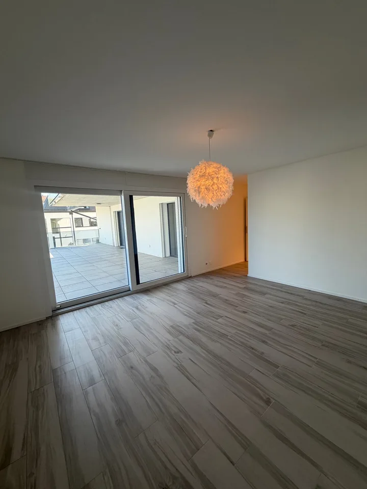 Appartamento luminoso di 3.5 locali con terrazza a Rolle