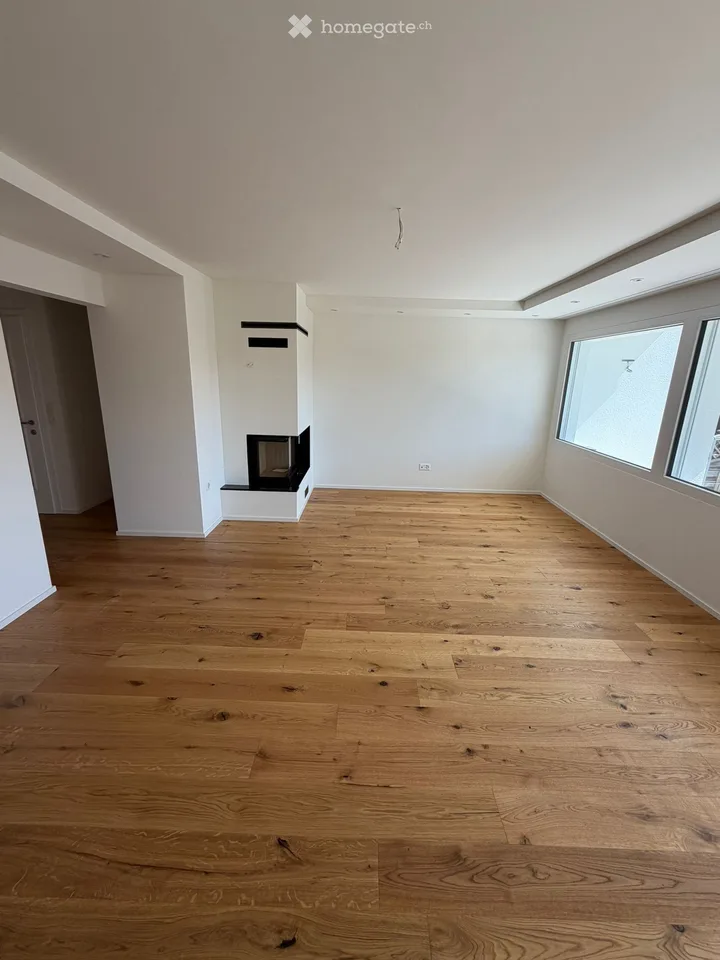 Casa di 5 locali luminosa a Bäretswil – disponibile immediatamente