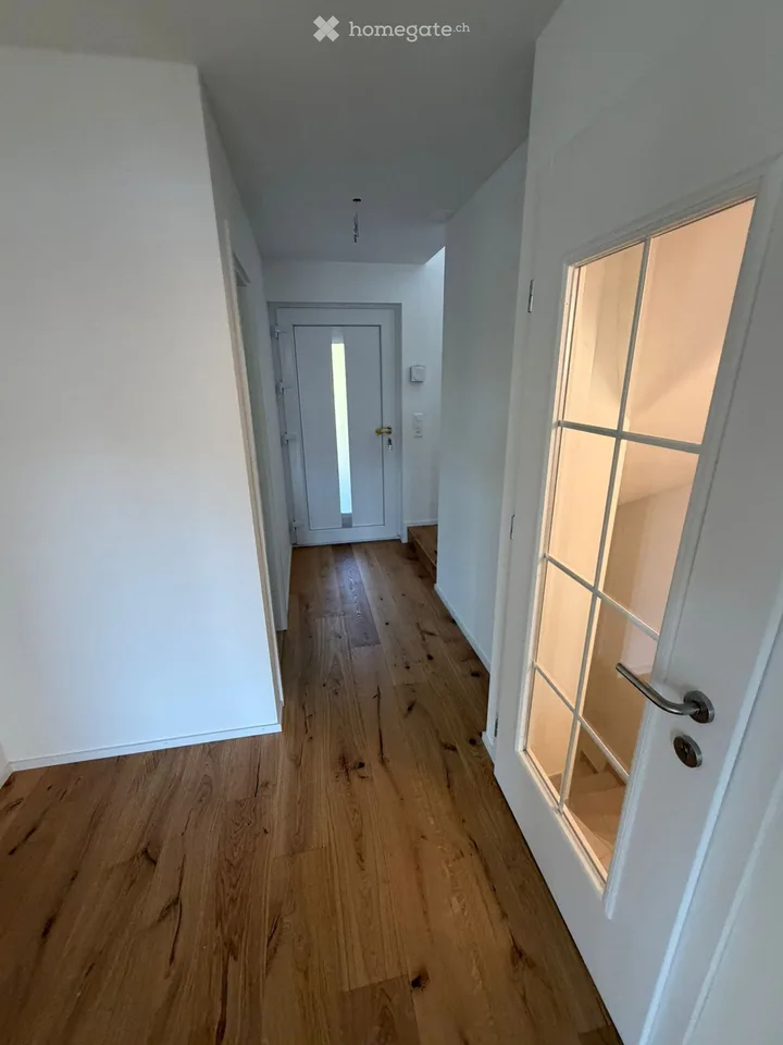 Casa di 5 locali luminosa a Bäretswil – disponibile immediatamente