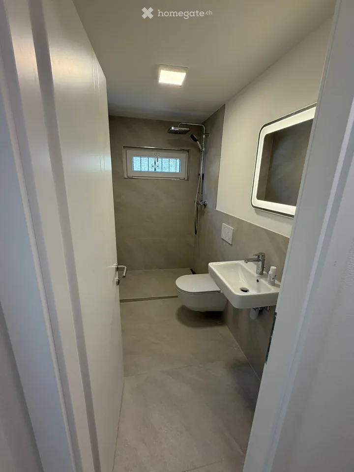 Casa di 5 locali luminosa a Bäretswil – disponibile immediatamente