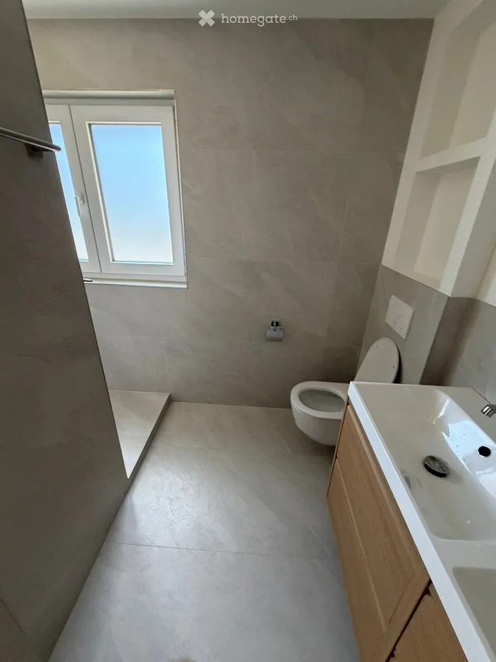 Casa di 5 locali luminosa a Bäretswil – disponibile immediatamente