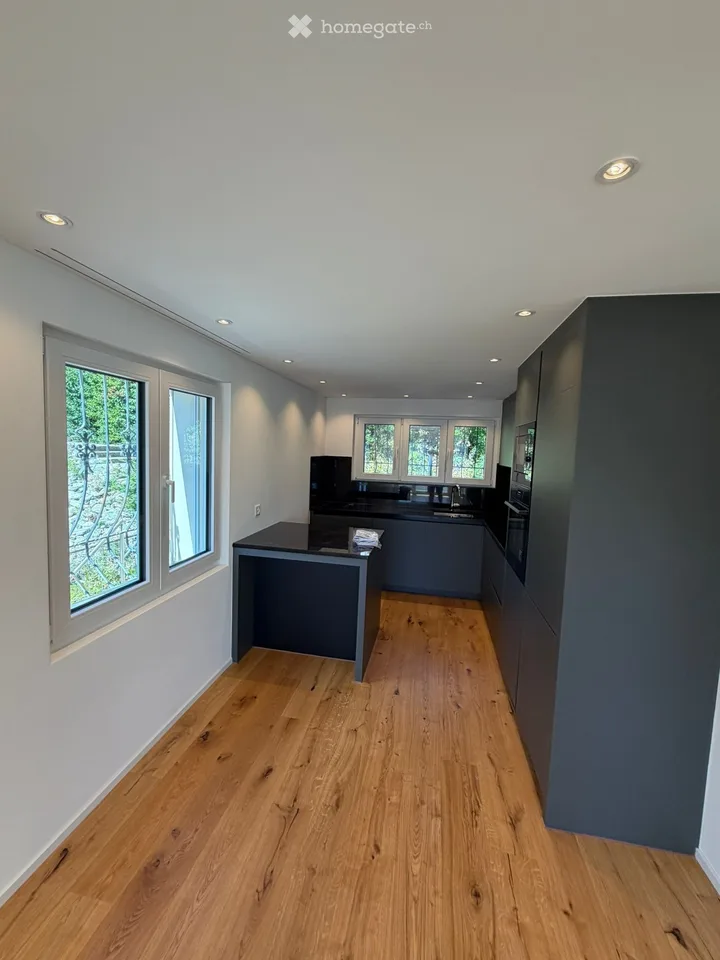 Casa di 5 locali luminosa a Bäretswil – disponibile immediatamente
