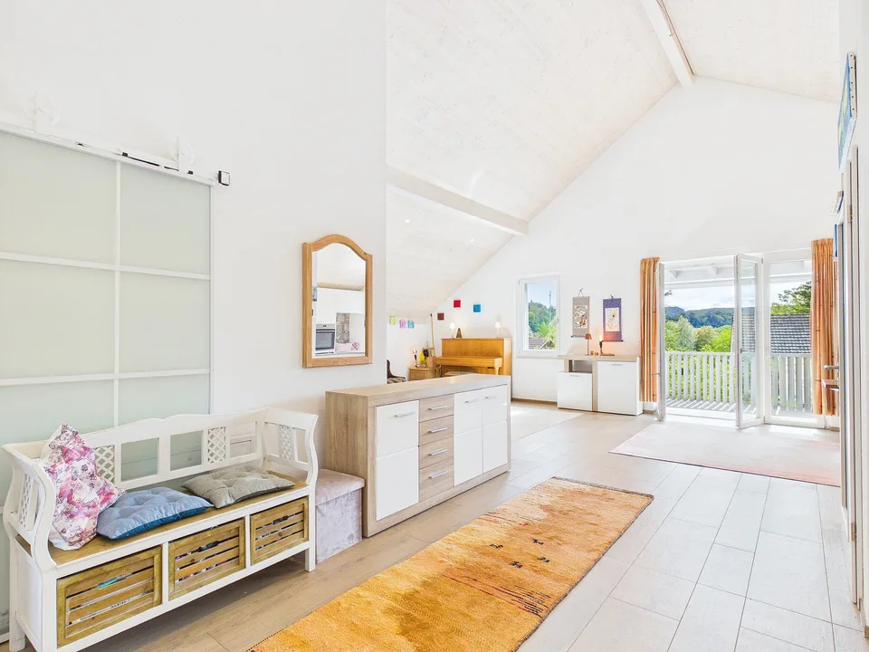 Stylische 3.5-Zimmer-Attikawohnung mit Balkon und direktem Liftzuga... – Foto 4 von 13