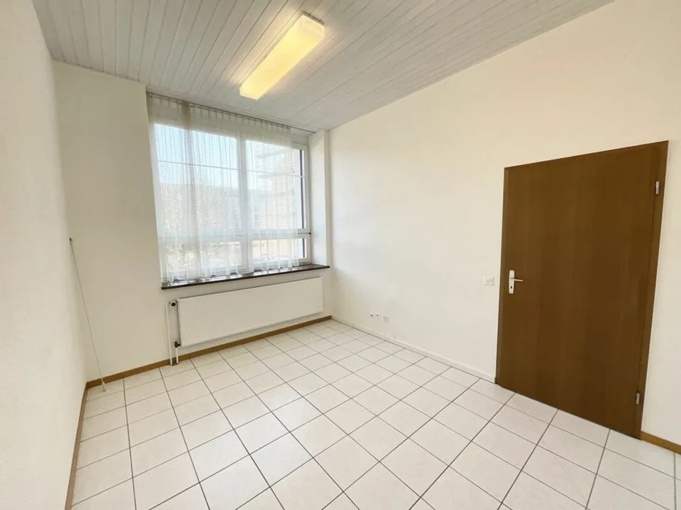 Local commercial – photo 8 sur 10