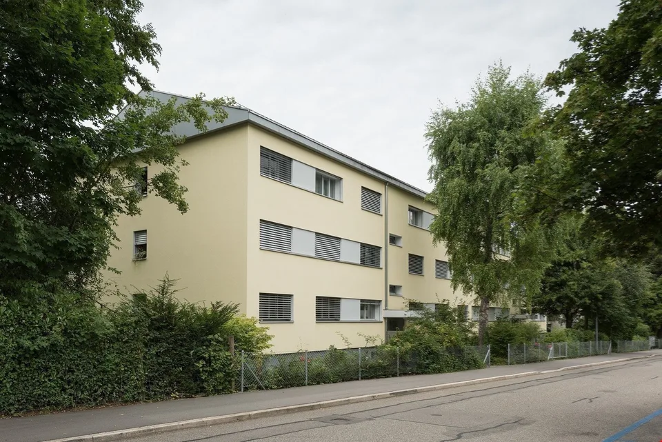 Attractive, very quietly located 4.5-room apartment in Rüfenacht