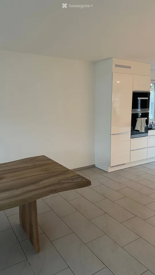 Spacious 6.5-room semi-detached house (half of the house) in Erlen – available from November 2026