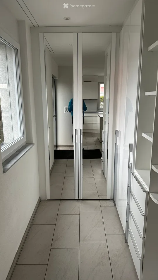 Spacious 6.5-room semi-detached house (half of the house) in Erlen – available from November 2026