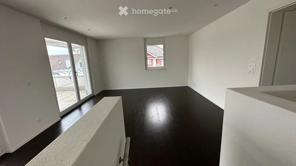 Spacious 6.5-room semi-detached house (half of the house) in Erlen – available from November 2026