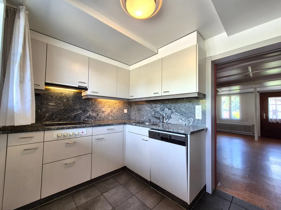 Charming 6.5-room semi-detached house with old building charm in Biglen
