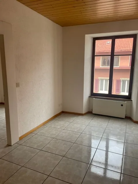 Zweizimmerwohnung mit viel Licht zu vermieten in Saint-Imier