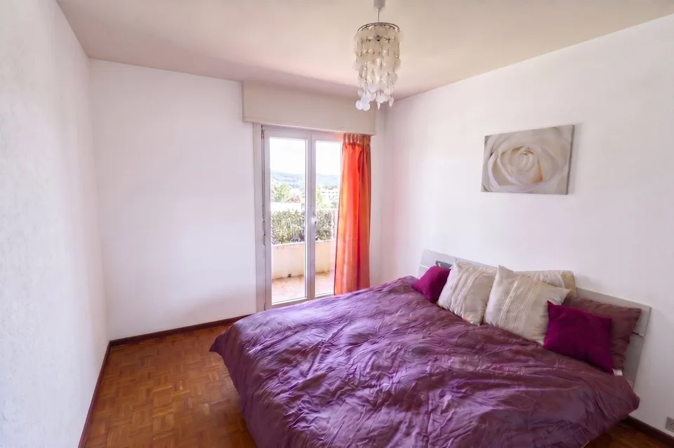 Appartement avec grand jardin et vue panoramique sur le lac – photo 7 sur 13