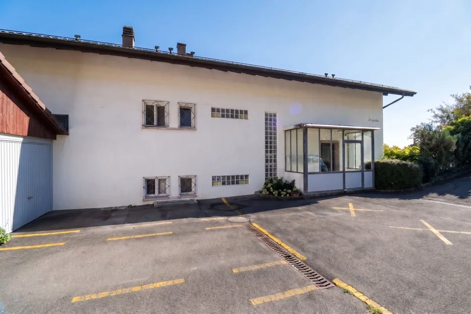 Appartement avec grand jardin et vue panoramique sur le lac – photo 4 sur 13