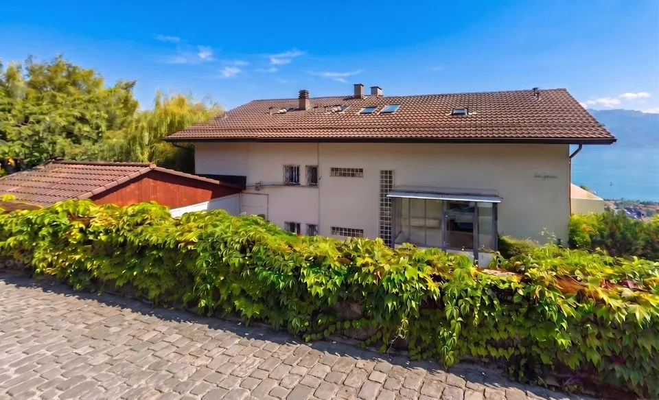 Appartement avec grand jardin et vue panoramique sur le lac – photo 3 sur 13