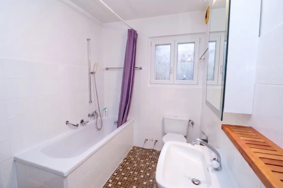 Appartement avec grand jardin et vue panoramique sur le lac – photo 10 sur 13